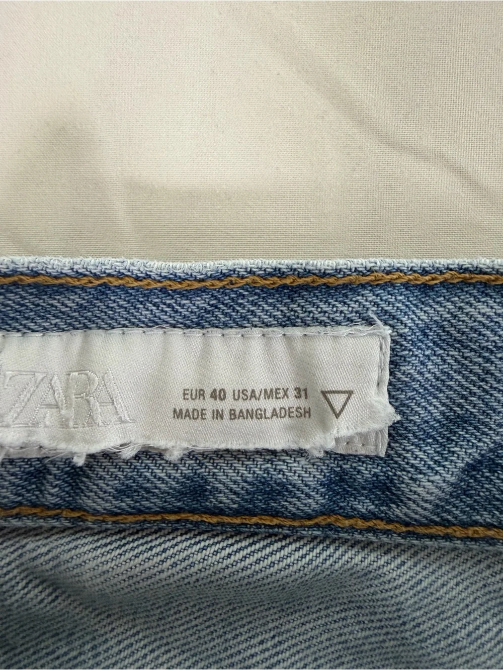 Zara Baggy Distressed Denim Jorts Light Wash Y2K Skater Shorts Size 31